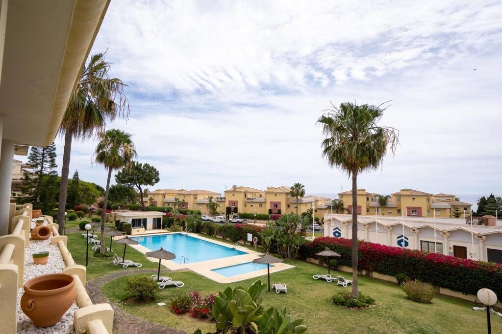 Apartament Seaview And Big Terrace Cabopino Marbella Zewnętrze zdjęcie