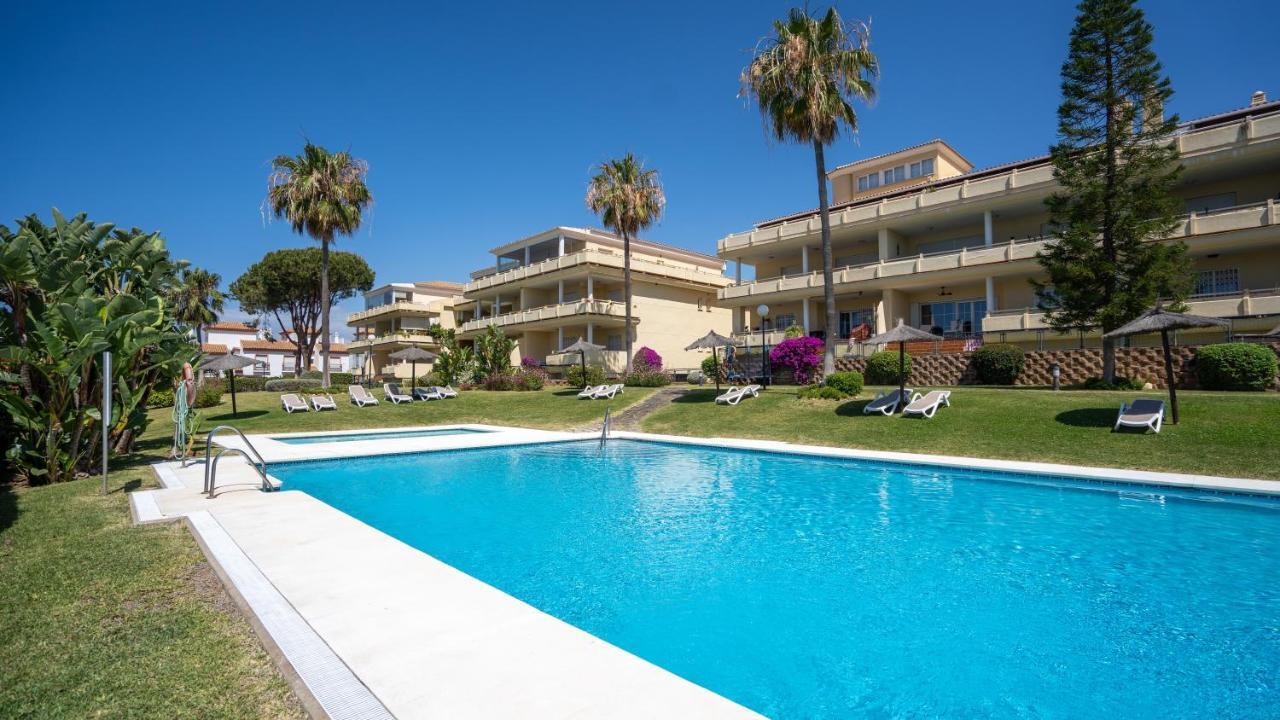 Apartament Seaview And Big Terrace Cabopino Marbella Zewnętrze zdjęcie